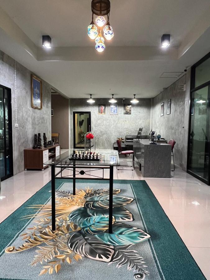 V Tharm Hotel Udon Thani Luaran gambar