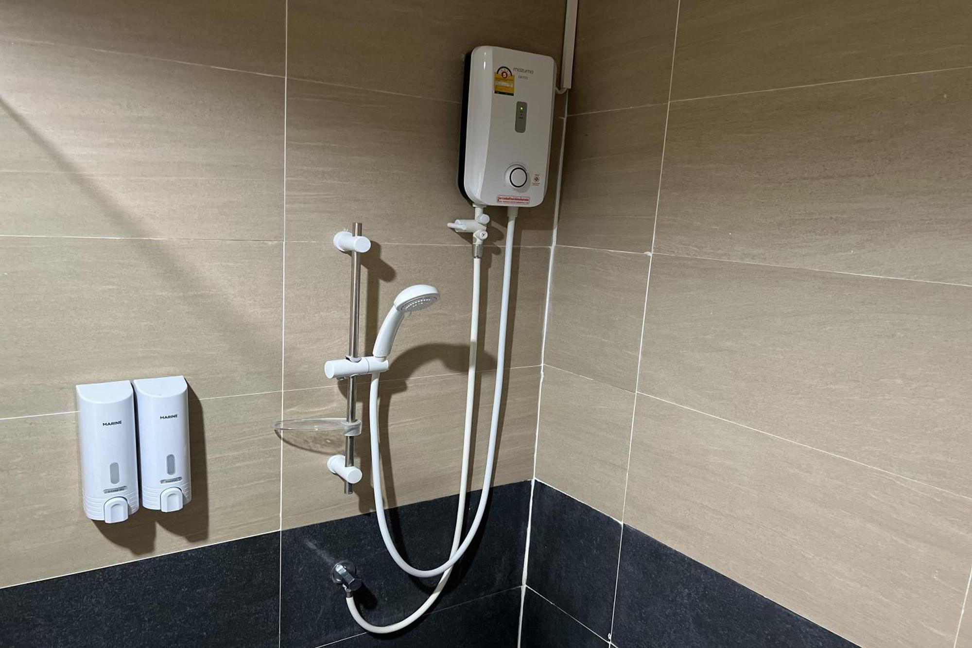 V Tharm Hotel Udon Thani Luaran gambar