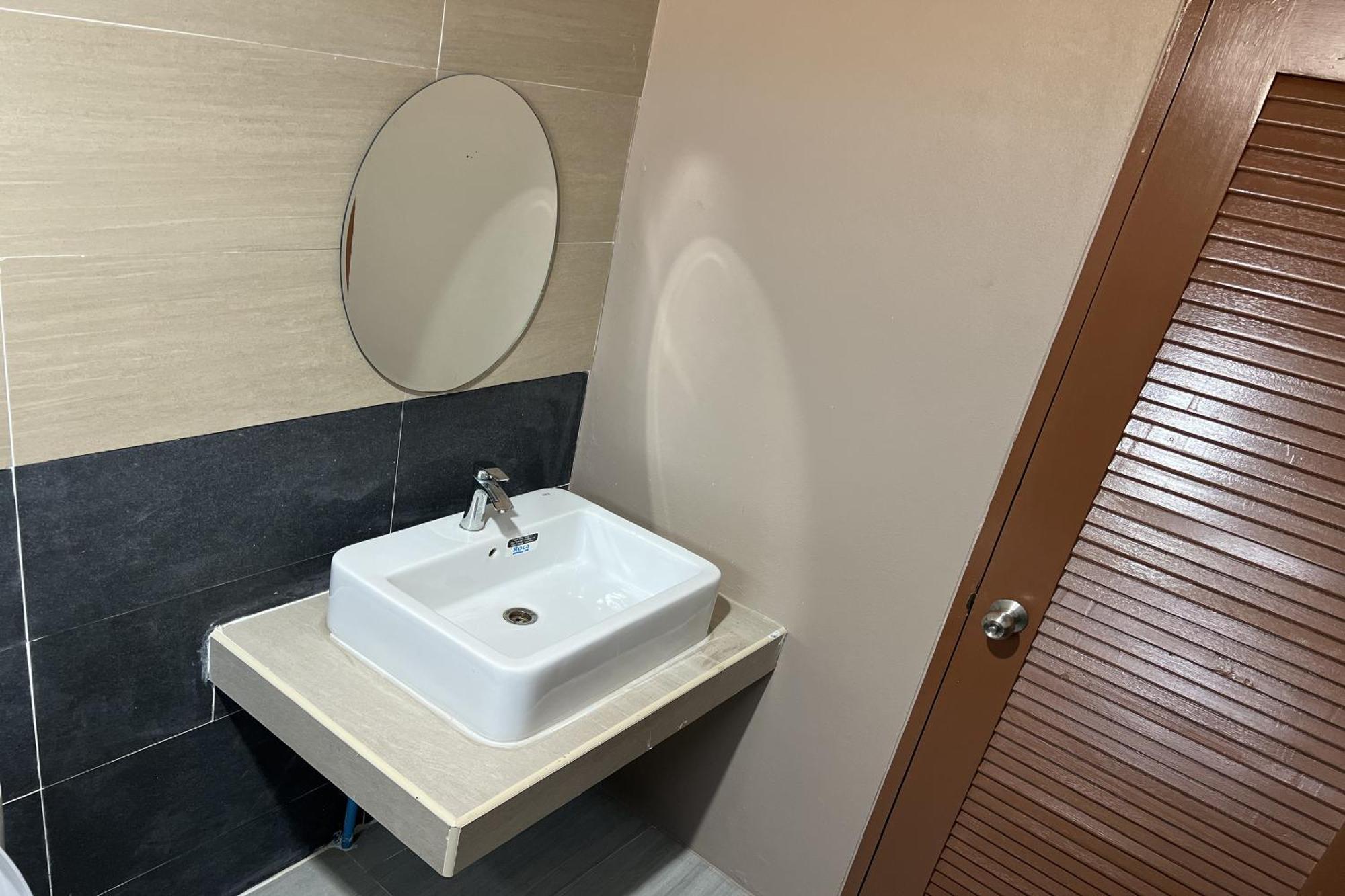 V Tharm Hotel Udon Thani Luaran gambar